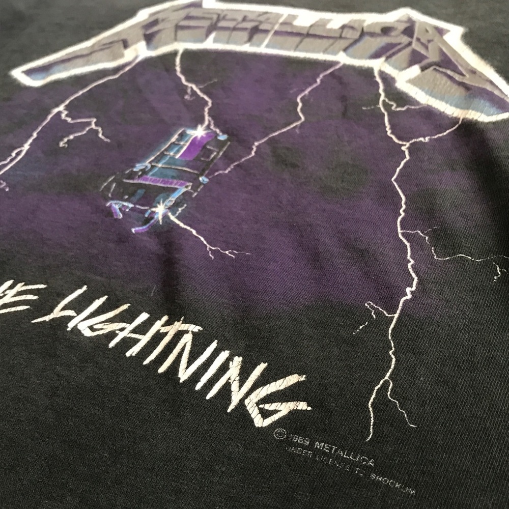 Vintage Metallica GLOW in the Dark Graphic Tee - Picture 6 of 8